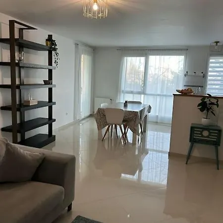 Apartment 10 Mn De Paris Et 5 Mn Du Terminus Paris-bauvais Saint-Denis (Seine-Saint-Denis)
