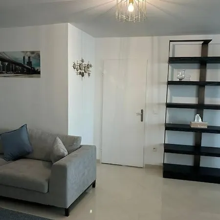 Apartment 10 Mn De Paris Et 5 Mn Du Terminus Paris-bauvais Saint-Denis (Seine-Saint-Denis)