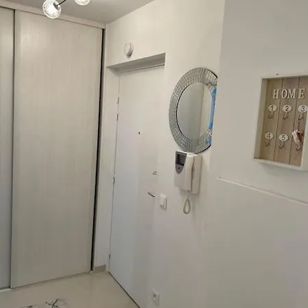 10 Mn De Paris Et 5 Mn Du Terminus Paris-bauvais Apartment